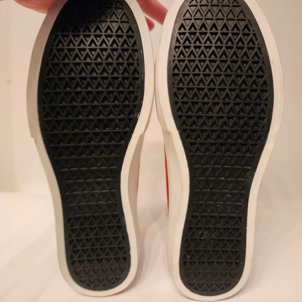 Article No. Red 1007-02 Sneakers Red Canvas with White Accents Men’s Size 8 - Picture 15 of 15